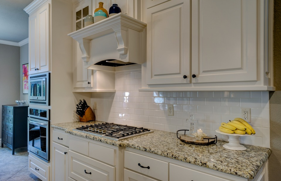 Kitchen granite countertop