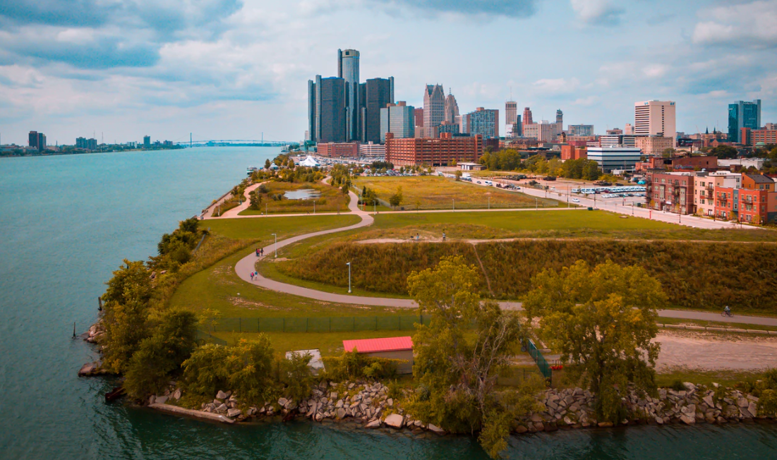 Detroit Michigan waterside city view