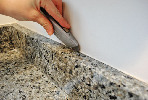 Do Quartz Countertops Stain 5 Possible, How To Caulk Granite Countertops
