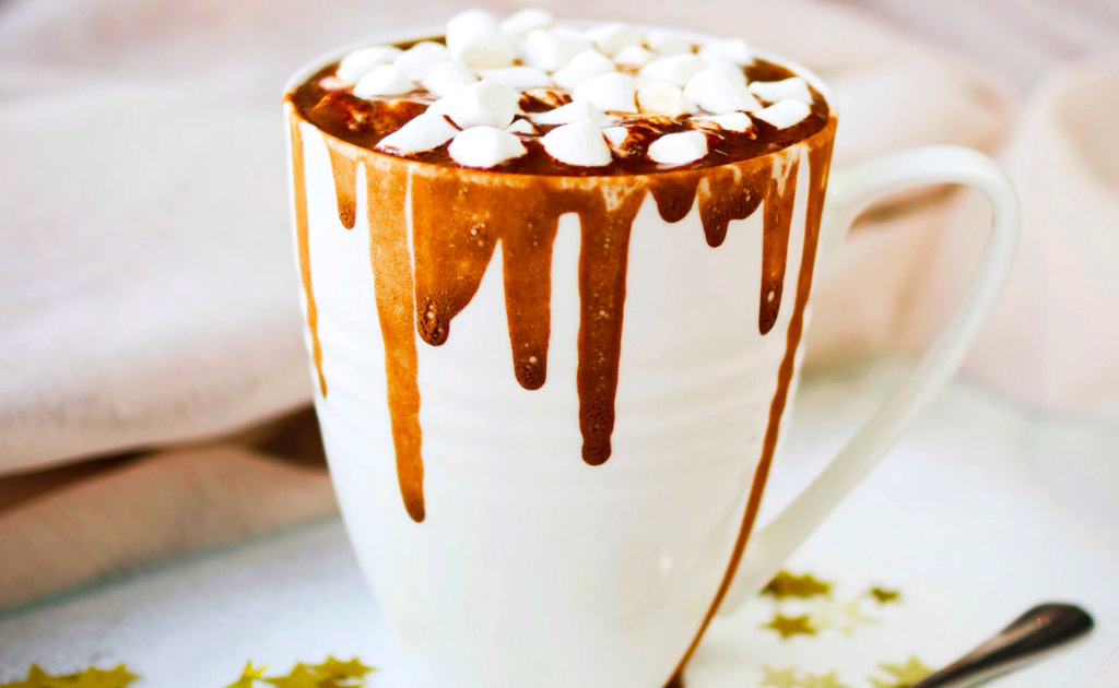 Hot chocolate and marshmallows